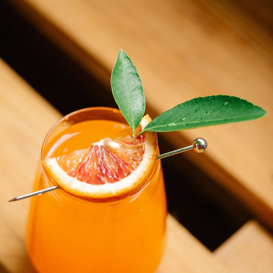 Mocktail Pamplemousse et Hibiscus : Un Cocktail Sans Alcool Plein de Saveurs